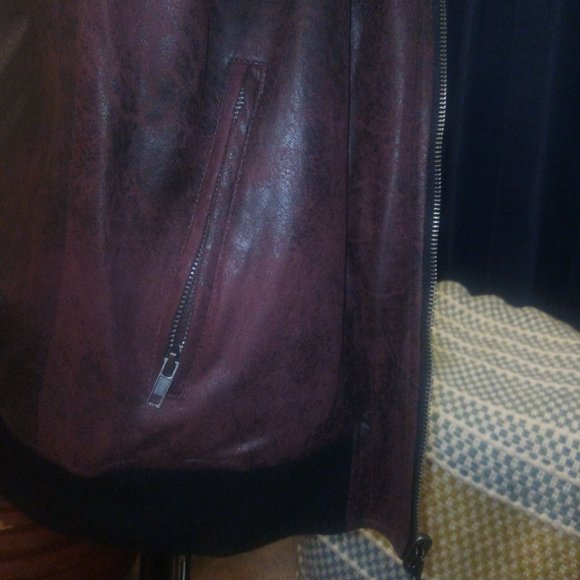 NWT BNCI Reversible Bomber Jacket Black & Burgundy Sz M - Picture 4 of 16